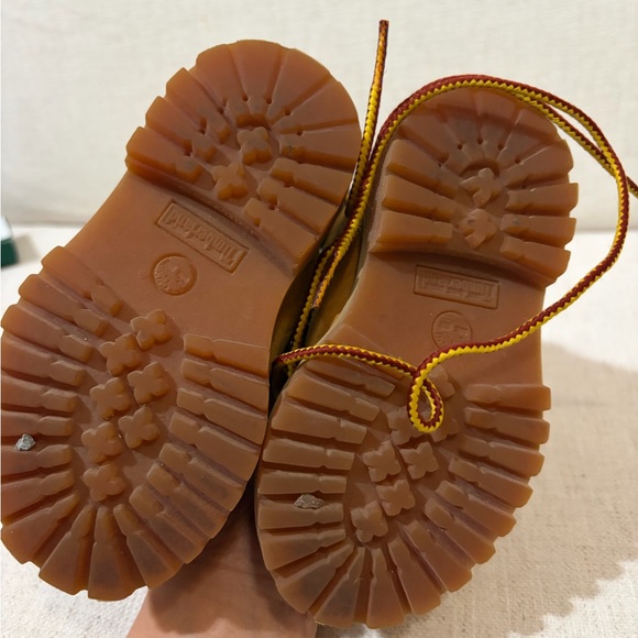 Boys Toddler Timberland Waterproof 6" Boots Size 6 - Picture 4 of 6